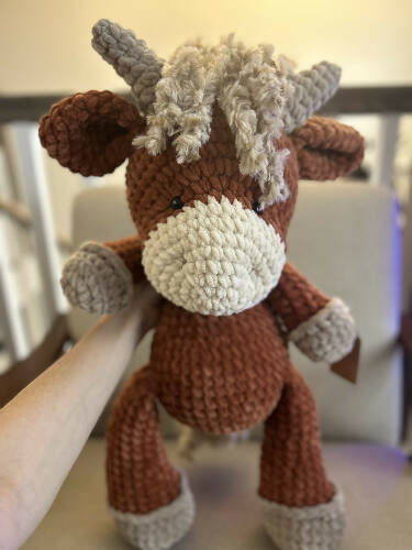 Highlander cow plushie (large)